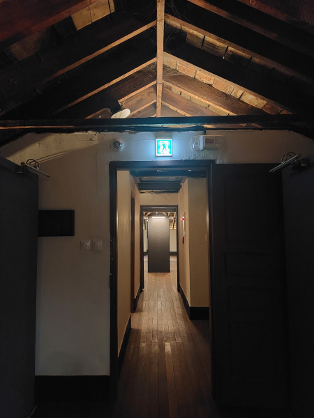 윤동주 기념관 윤동주 시인의 연희 전문 시절 기숙사  연세대학교  핀슨관 국가등록문화재 제770호                  © 김정희